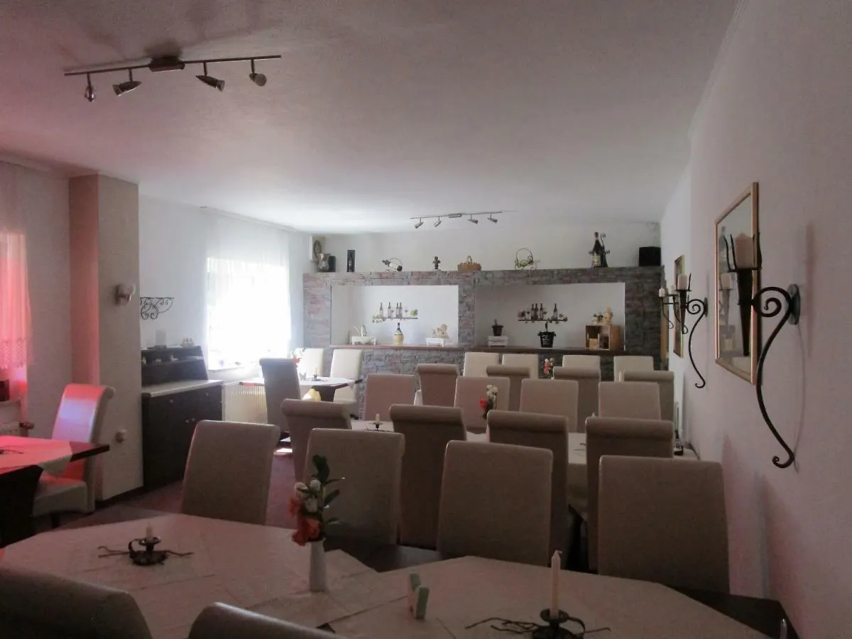 Hotel Kryom'S 108 Berlín 3*,